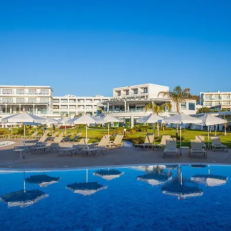 Asterias Hotel 5*