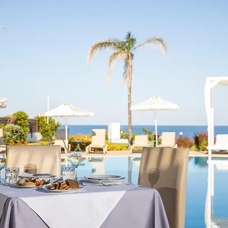 Asterias Hotel