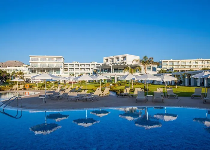 Asterias Hotel 5*