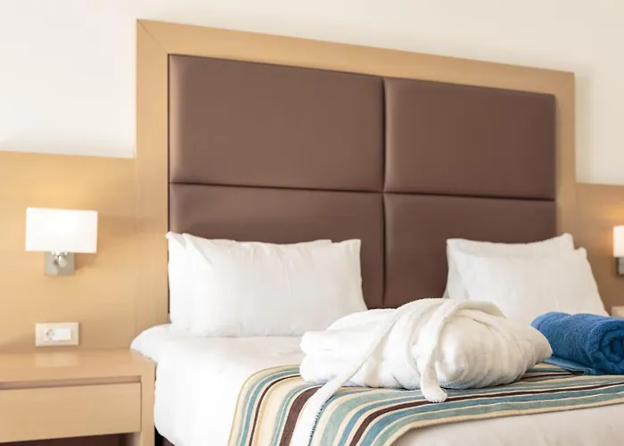 Hotel Asterias Afandu