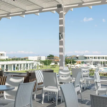 מלון Asterias 5*