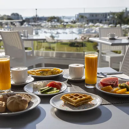 Asterias Hotel 5*